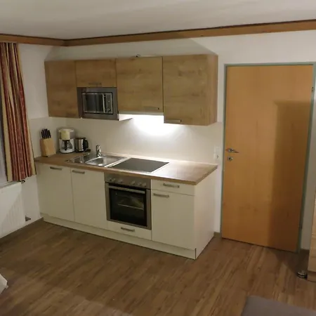 Haus Wiesenrain アパート